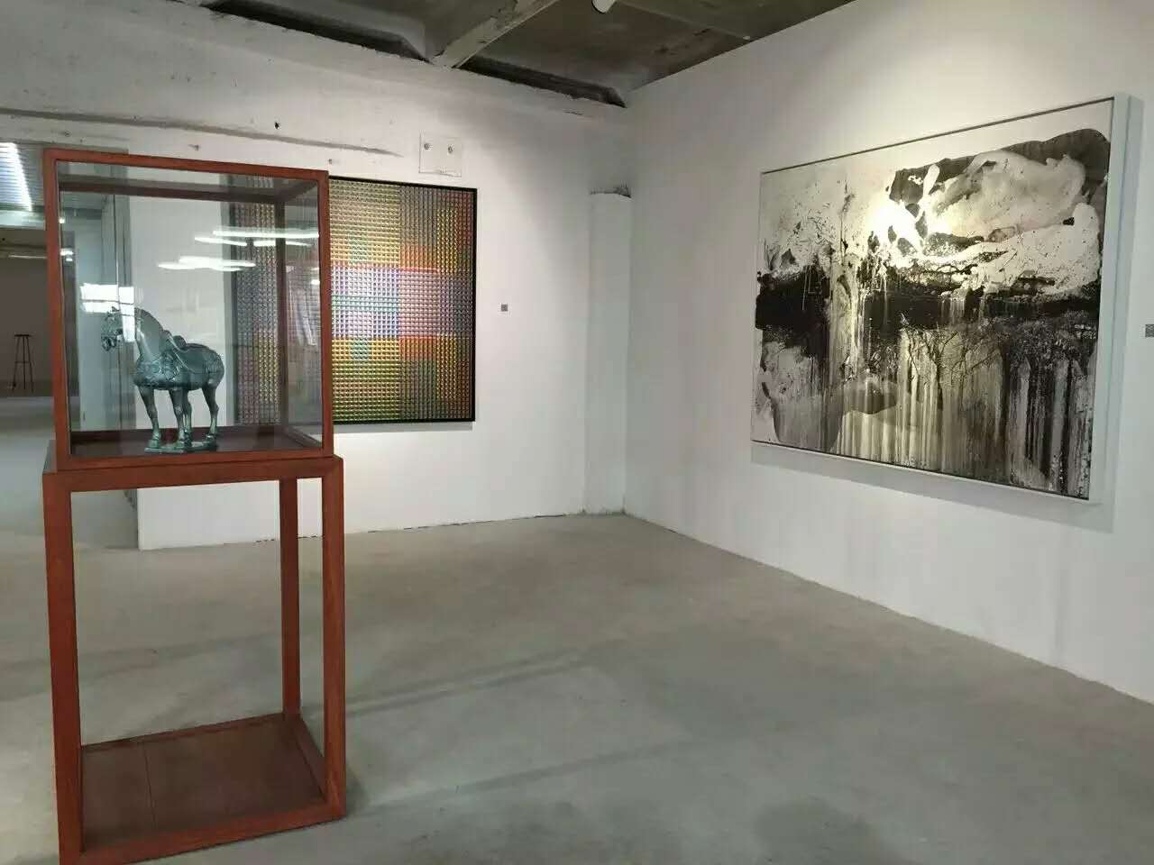 " There is a painting on the wall"——Being 3 Gallery Celebrates 10th Anniversary