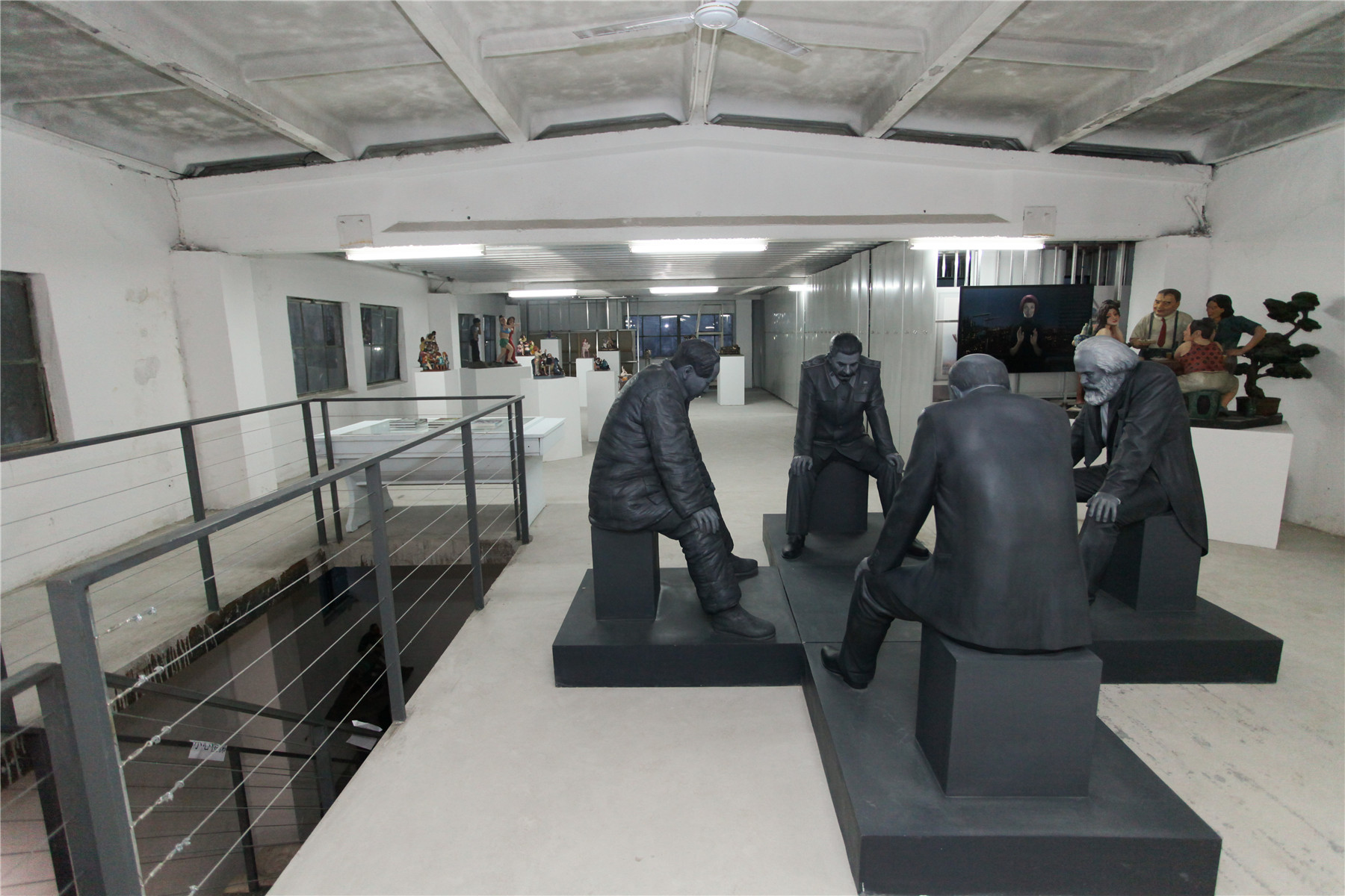 " There is a painting on the wall"——Being 3 Gallery Celebrates 10th Anniversary